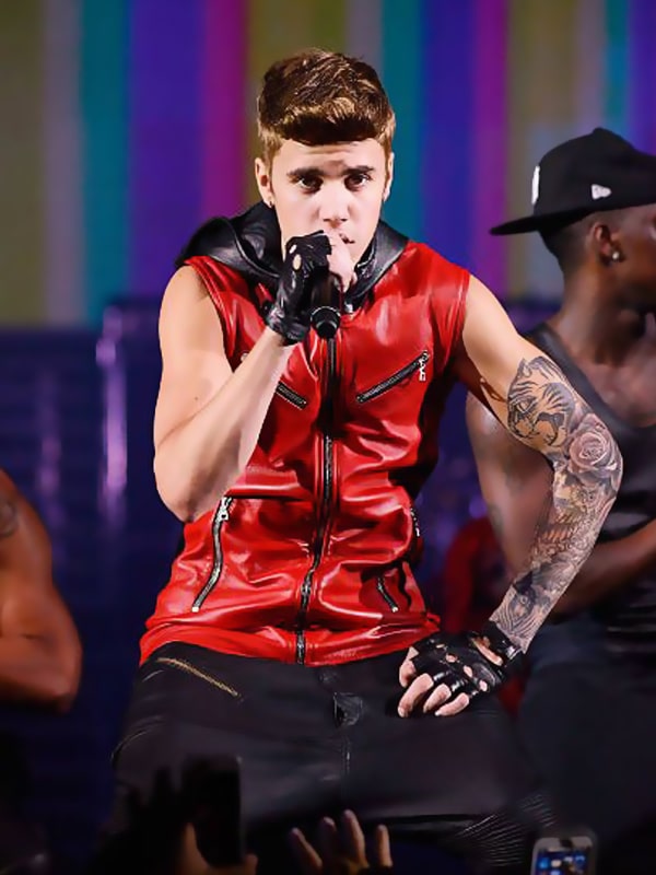 Justin-Bieber-Believe-Tour-Red-Vest Believe Tour Justin Bieber Red Vest