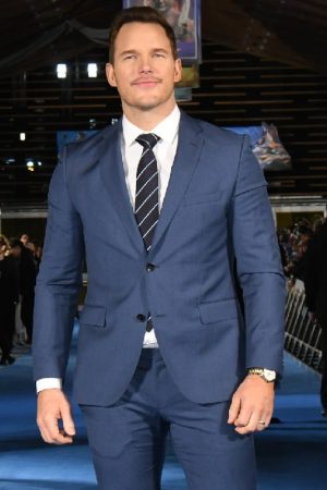 Chris Pratt Wearing Blue Suit in Guardians of the Galaxy 2 Event