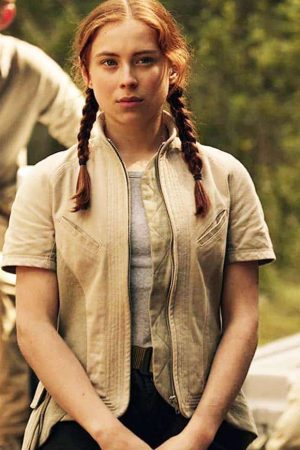 Mina Sundwall Wearing Half Sleeves Cotton Jacket In Lost in Space as Penny Robinson