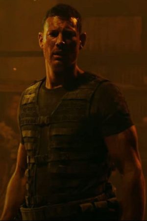 Robbie Amell Resident Evil: Welcome to Raccoon City Chris Redfield Vest