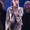 Actress Anna Kendrick Wearing Pitch Silver Jacket In Perfect 3 as Beca