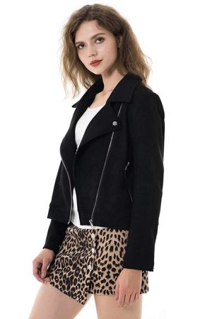 Women Wearing Long Sleeve Black Jacket
