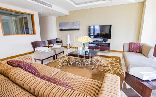 Exclusive | 3 Bedroom | Mid floor | Vacant
