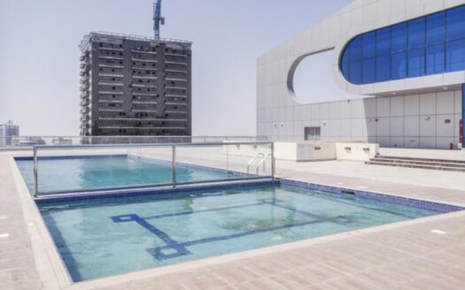 SPACIOUS STUDIO | FULL LAKE VIEW | BALCONY