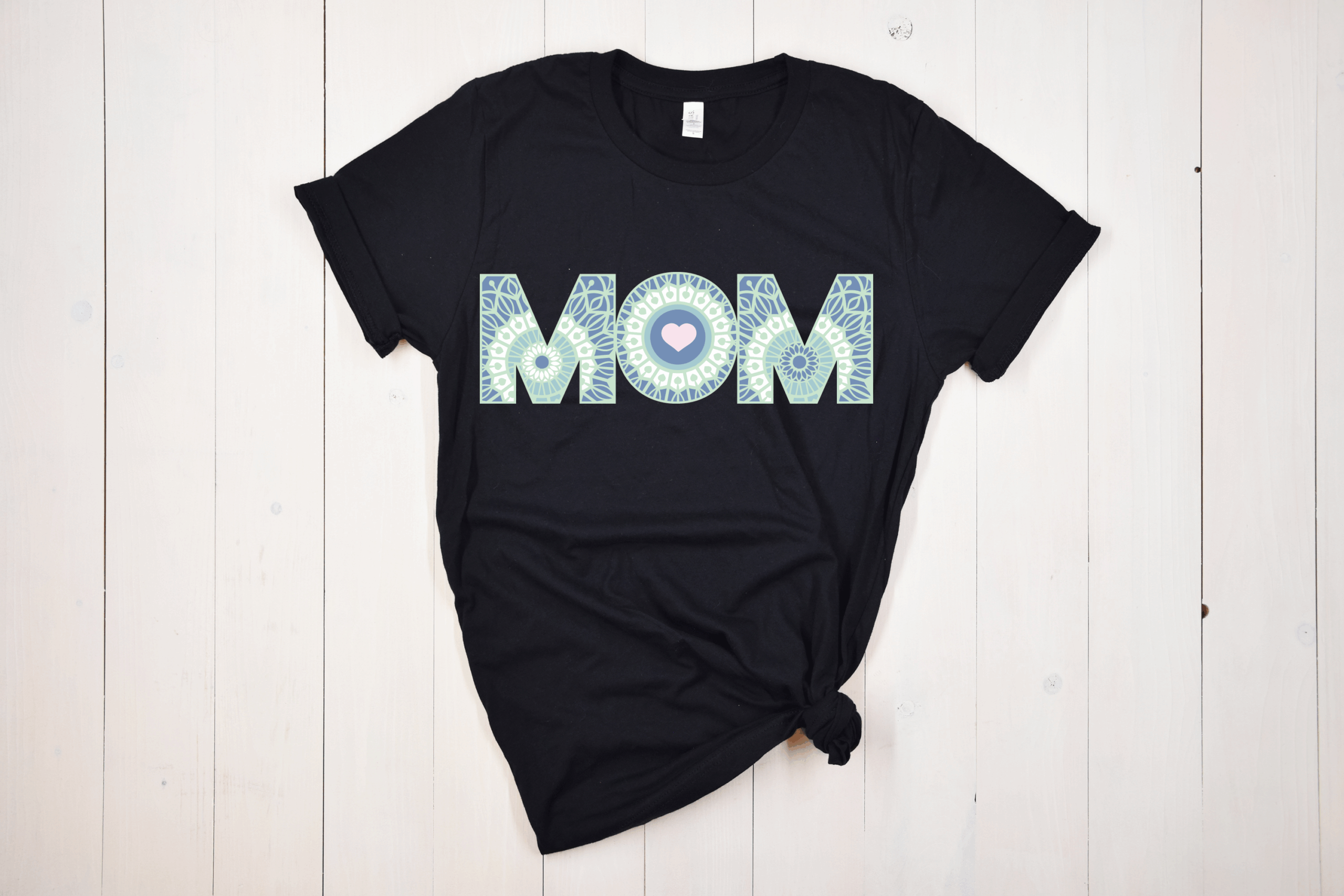 3D_Mom Mom T-Shirt - Image 1