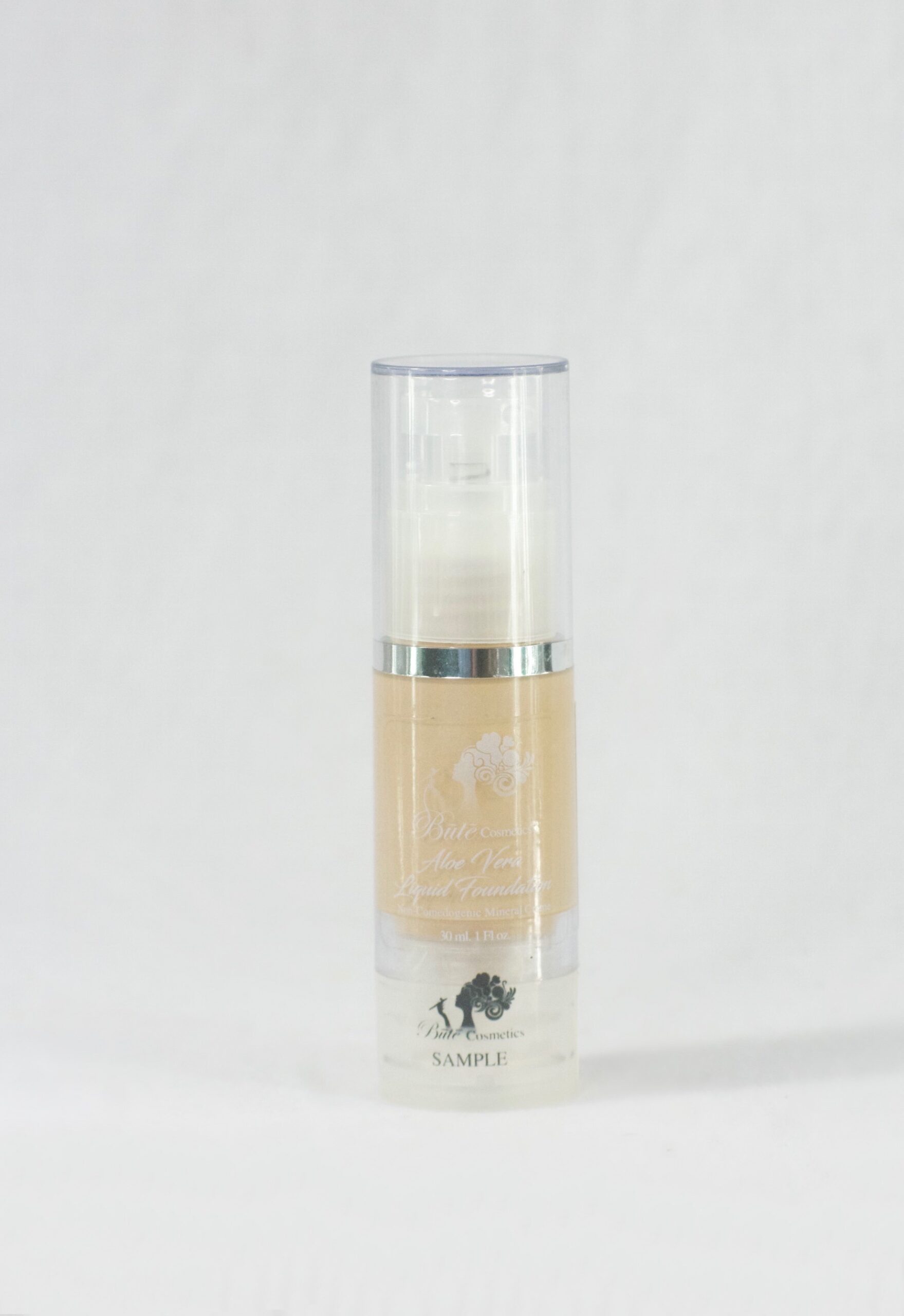 Sustainable Cosmetics - Clean Foundation Makeup Aloe Vera Foundation | Caribbean Highlight 250 | Go21Degrees, sustainable skincare, sustainable makeup products