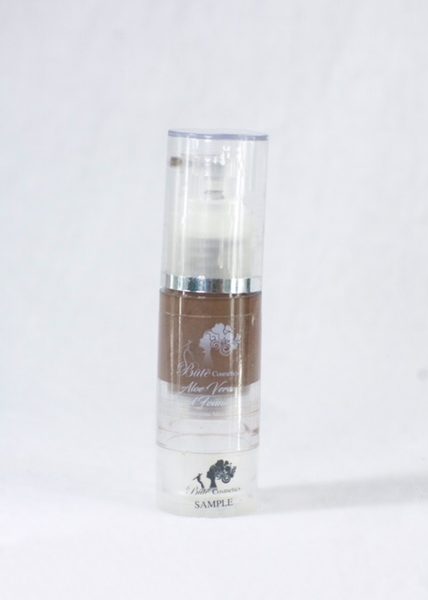 Sustainable Cosmetics - Clean Foundation Makeup, Aloe Vera Foundation | Global Bronze 200 | Go21Degrees | Clean sustainable skincare