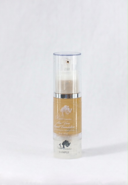 Sustainable Cosmetics - Clean Foundation Makeup Aloe Vera Foundation | Tropical Glow 250 | Plant Based Skincare | Go21Degrees, skincare plant based