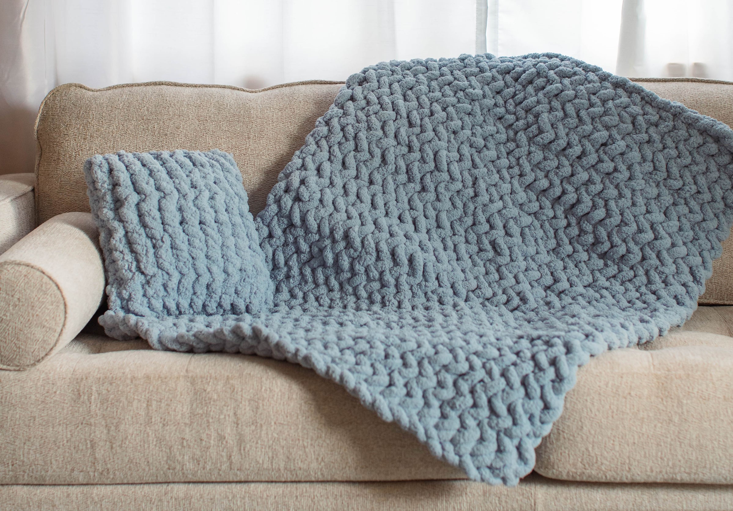 BABY-BLANKET-BLUE