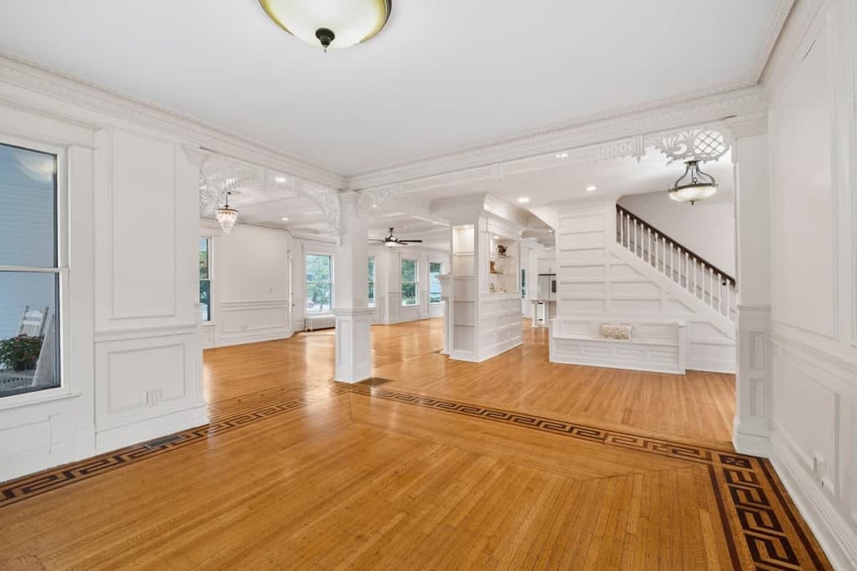 Gallery Image 10